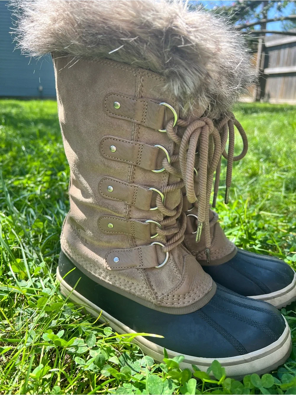 Women Sorel Joan of Arctic Tall Snow Boat Gently Preowned Classic Fur Lined 9